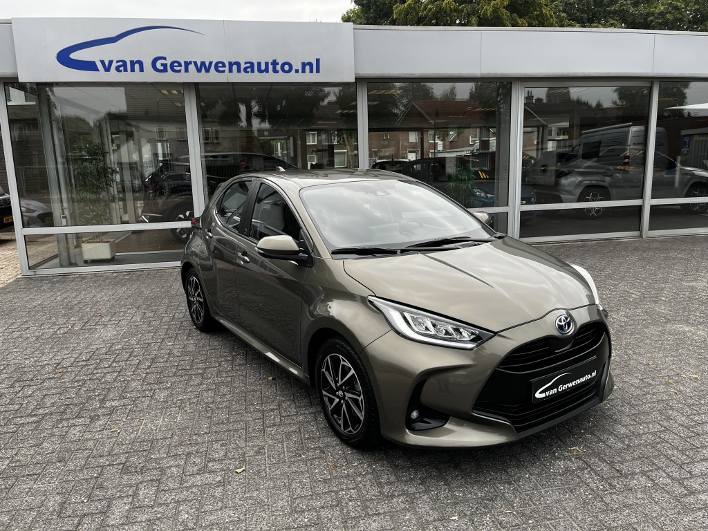 Toyota Yaris 1.5 Hybrid TeamD | Ad. Cruise | Navi | Camera | Trekhaak afn. 55403529-0.jpg | Van Gerwen Auto