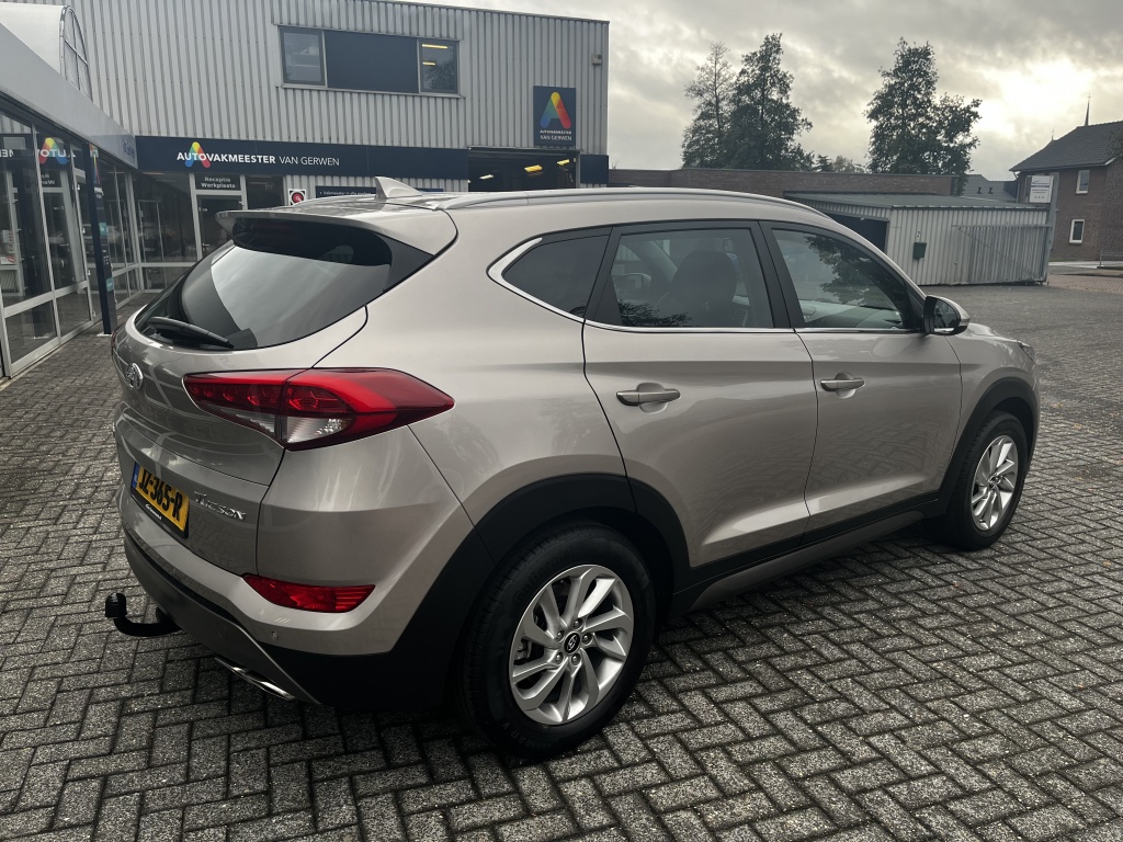 Hyundai Tucson 1.6 T-GDi Comfort | Navi | Camera | Cruise | Trekhaak | 1900kg Trekgewicht!! 57334944-2.jpg | Van Gerwen Auto