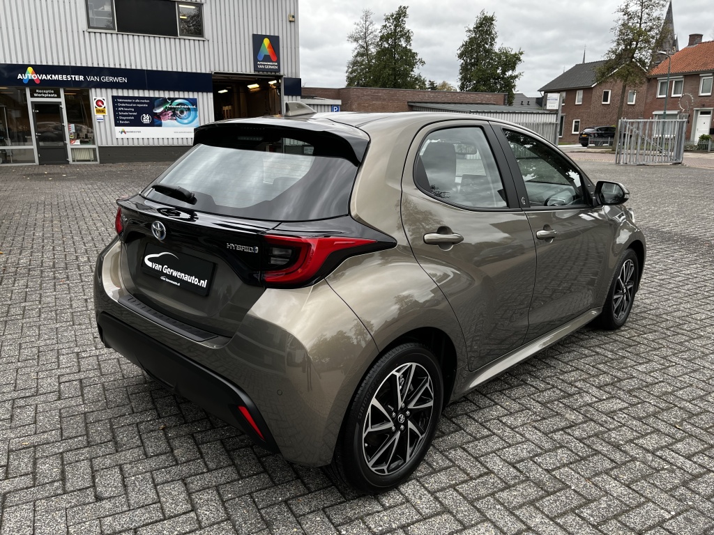 Toyota Yaris 1.5 Hybrid 115 TeamD | Ad. Cruise | Apple Carplay Navi | Camera | Winter-pakket 57669640-2.jpg | Van Gerwen Auto